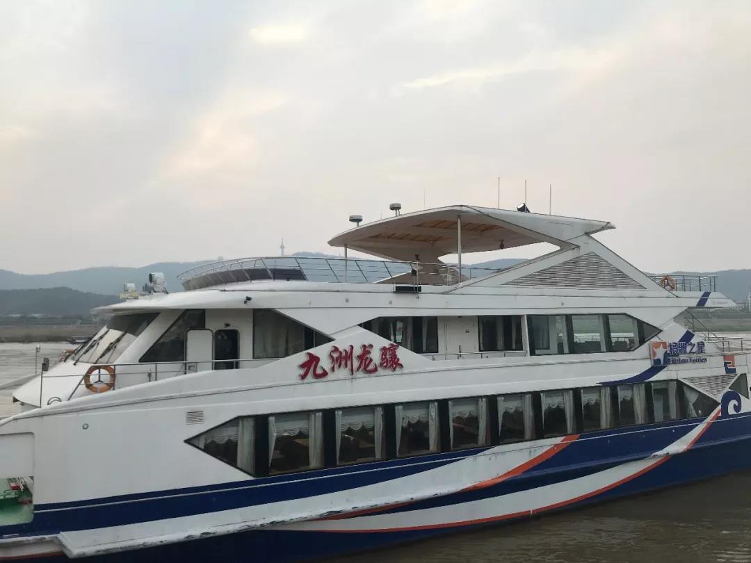 九洲龙骧号双体豪华游轮 橘子洲景区观光-乘游轮逛橘洲/湘江游船