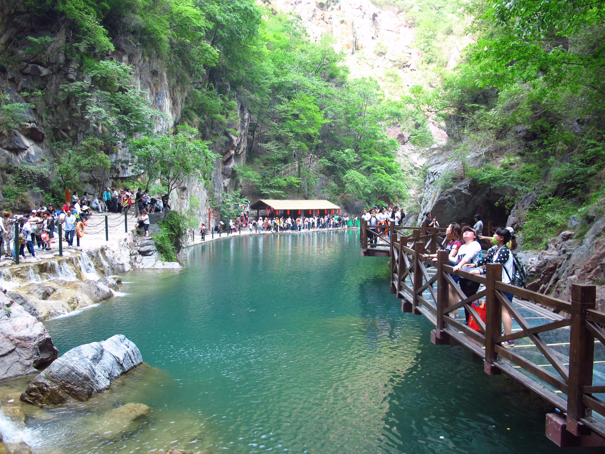 中原小九寨新乡宝泉风景区