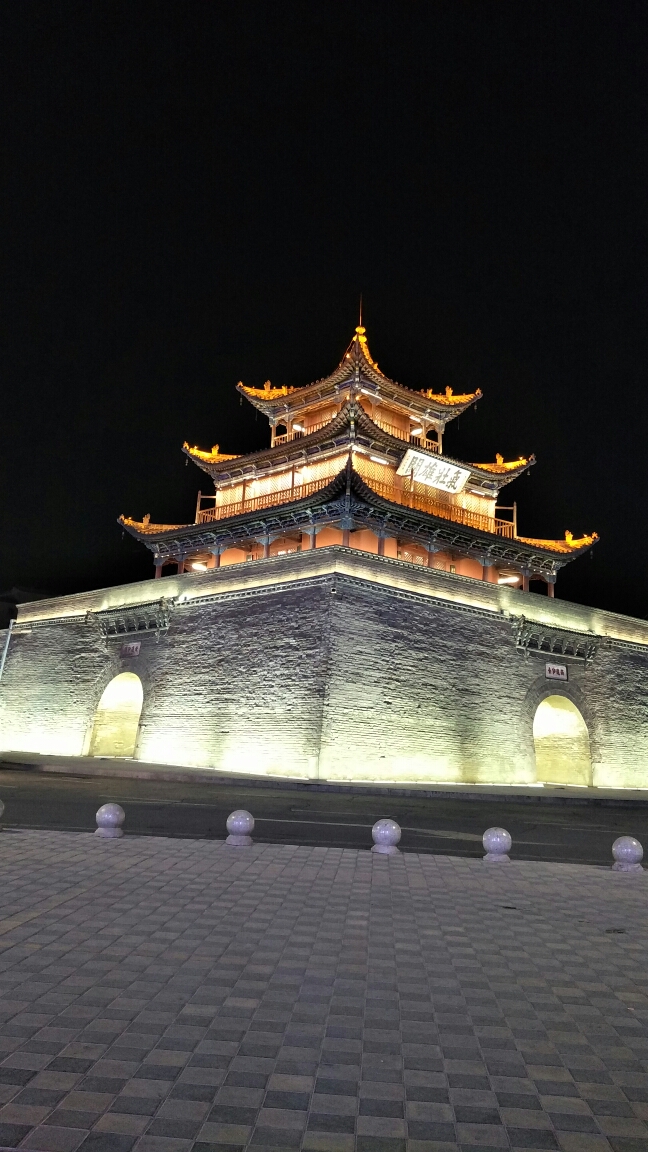 酒泉的夜景_游记