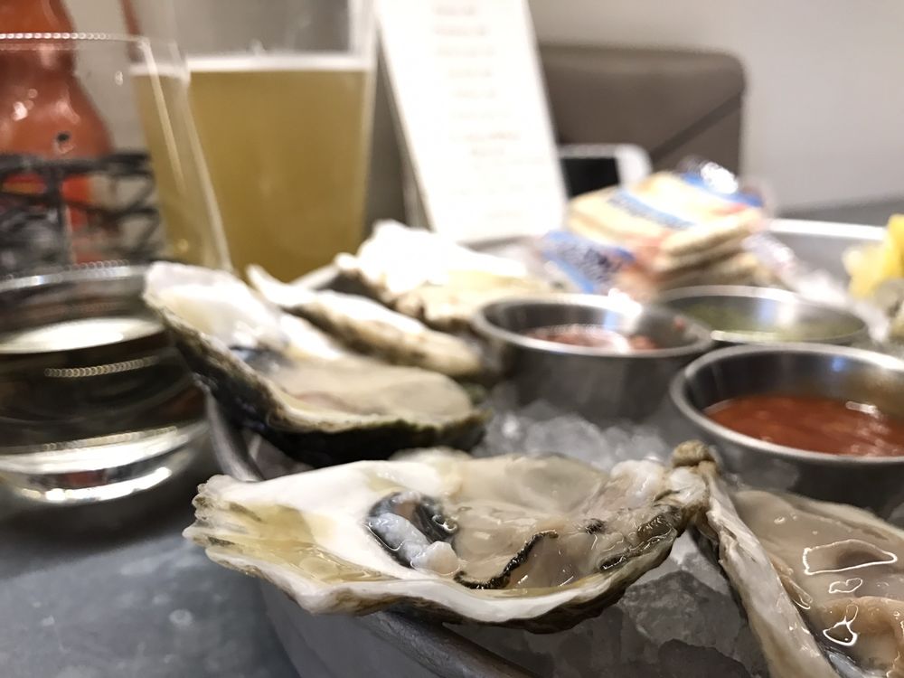 华盛顿美食-Pearl Dive Oyster Palace