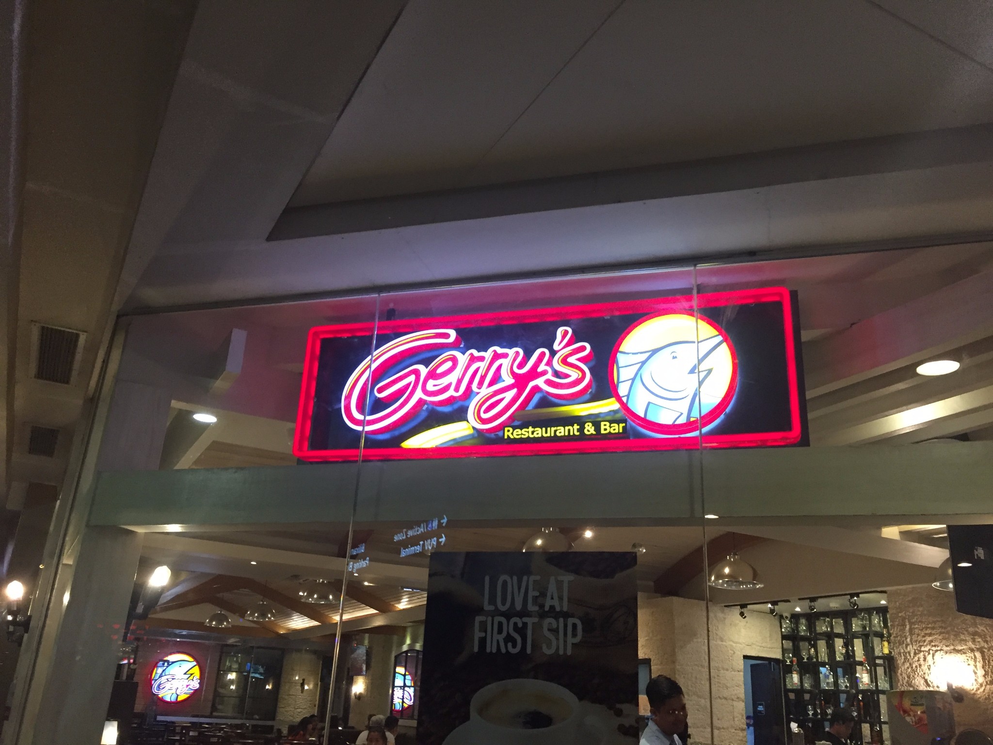 菲律宾美食-Gerry's Restaurant and Bar