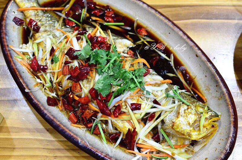 青岛美食-巧媳妇活海鲜大排档