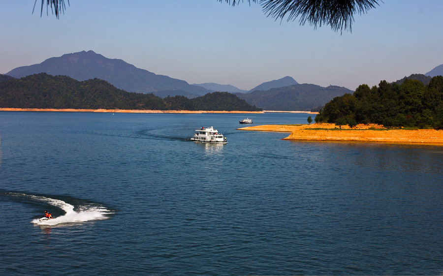 黄山太平湖门票 太平湖游艇(包船服务)