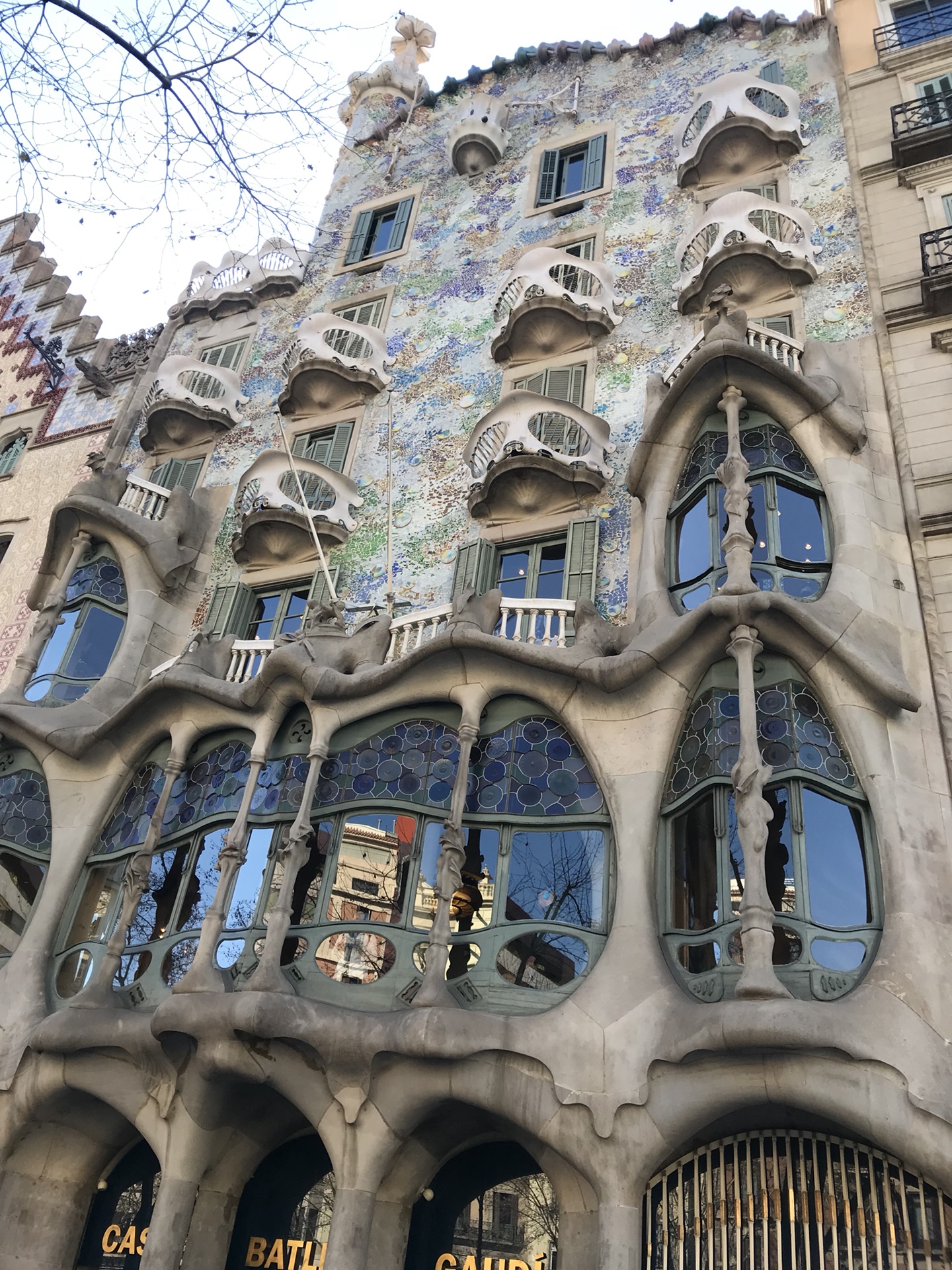 巴特罗之家_游记