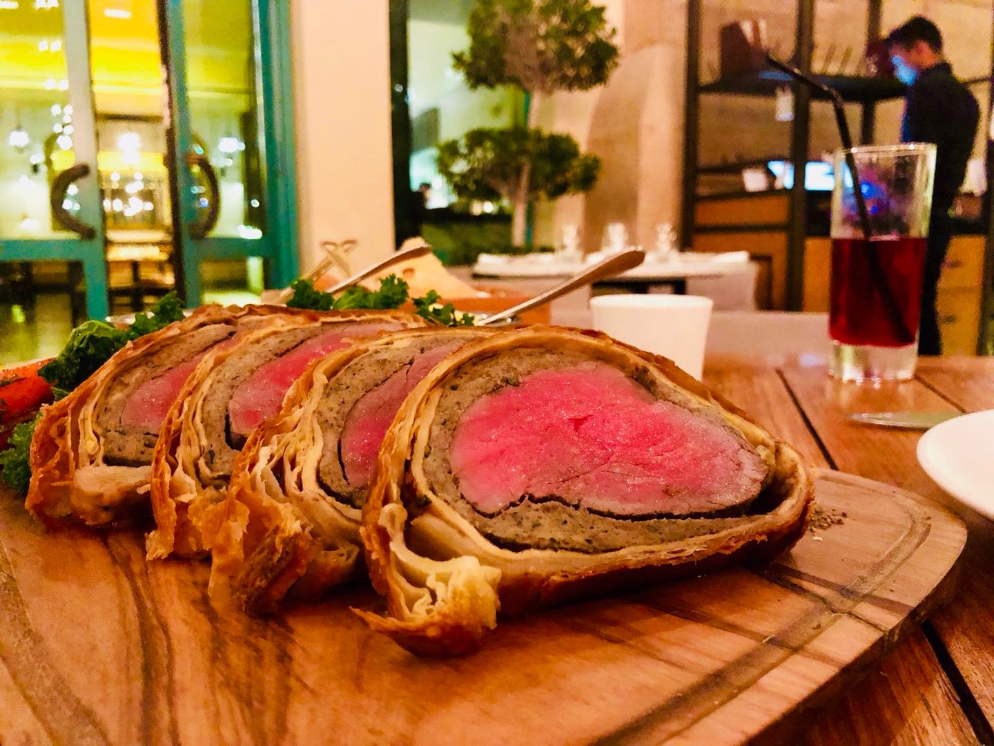 迪拜美食-West 14th New York Grill and Bar