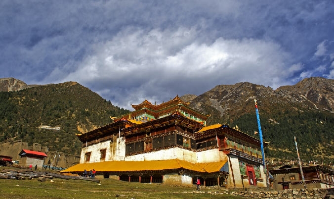 新龙县鲁木饶寺攻略,鲁木饶寺门票_地址,鲁木饶寺游览攻略 - 马蜂窝