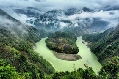 游走半个地球ღ