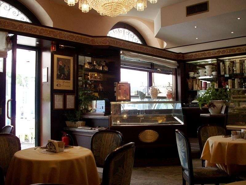 米兰美食-Pasticceria Cova