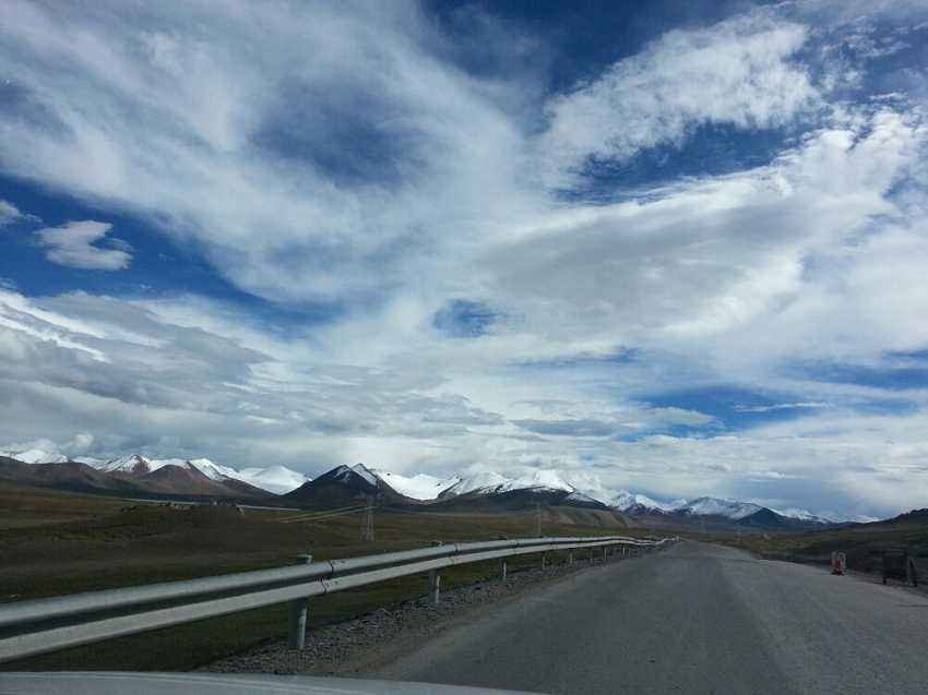 9月底准备冈仁波齐，想知道那边气候 需要带些什么衣物