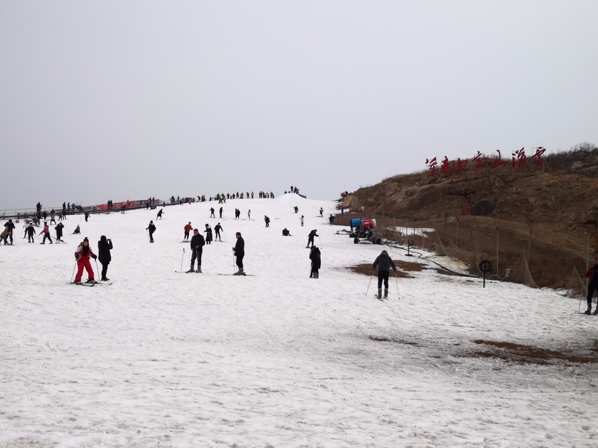 【山东滕州●莲青山滑雪场】99座山峰、皇城、...