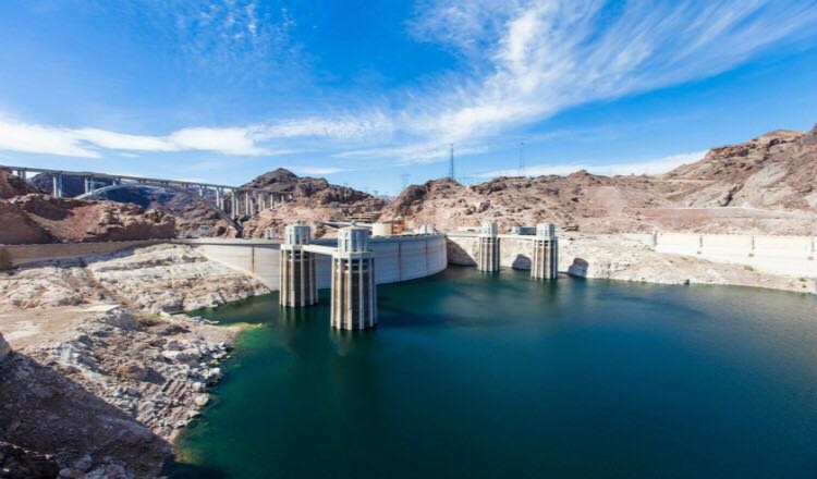 全世界最高的空中步道——玻璃桥,感受" 世界第八大奇景" 胡佛大坝在