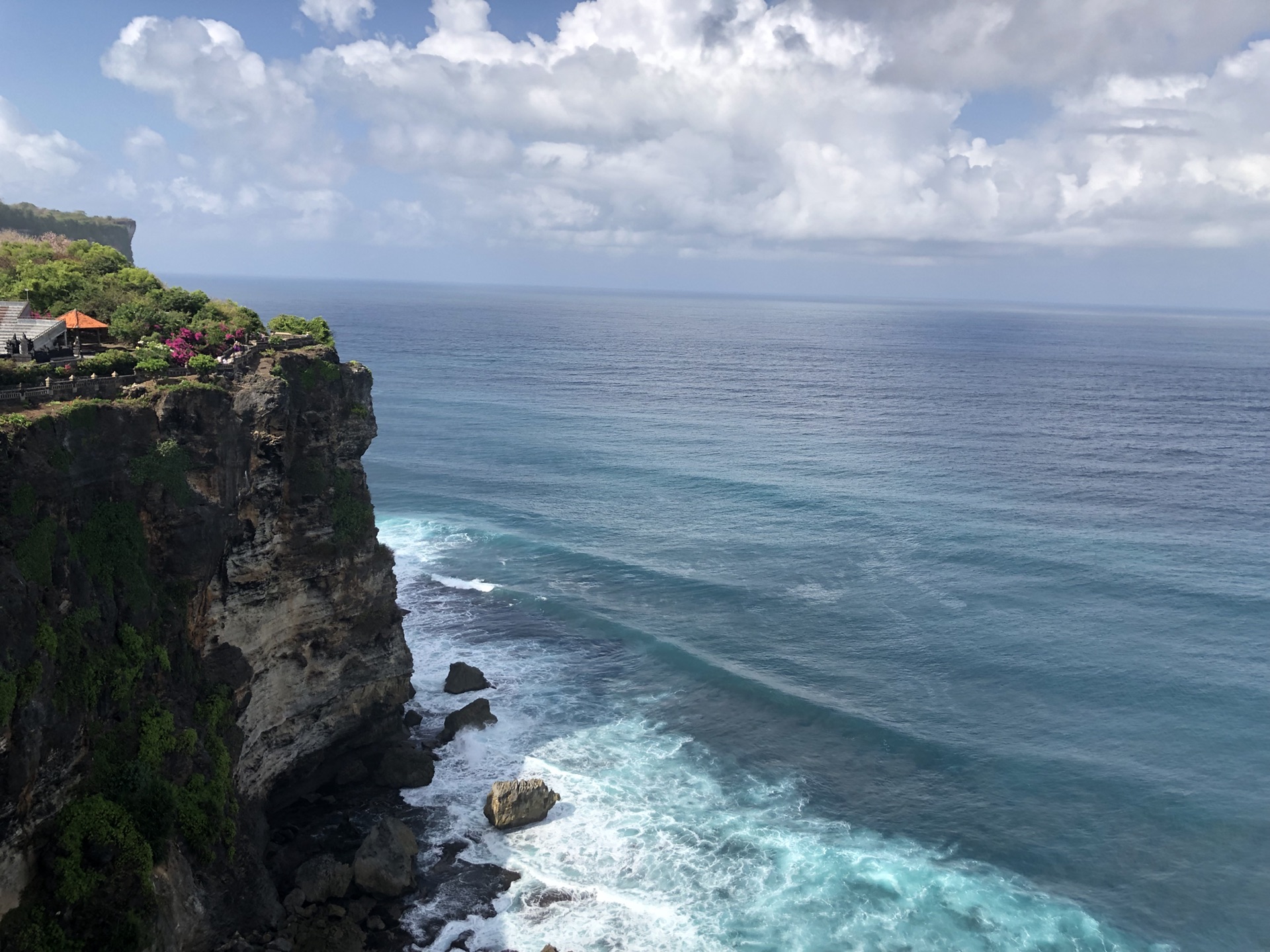 巴厘岛经济总量_巴厘岛