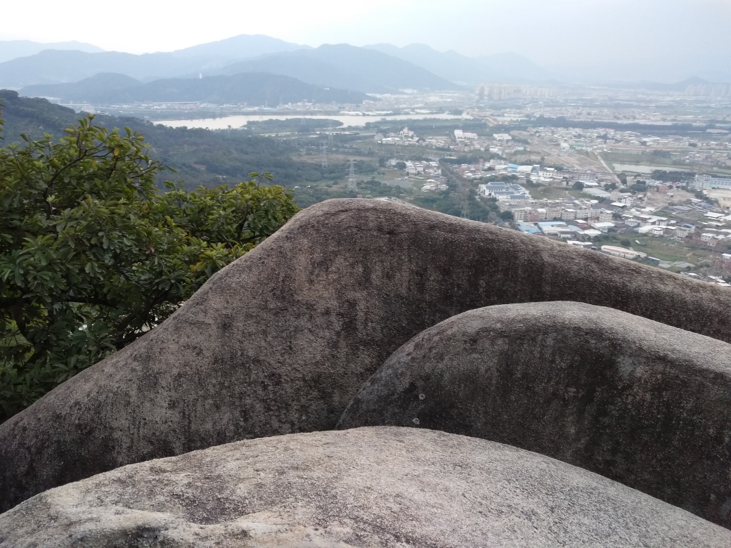 一方胜景水芗城,半壁仙台风动石——云洞岩游记,漳州