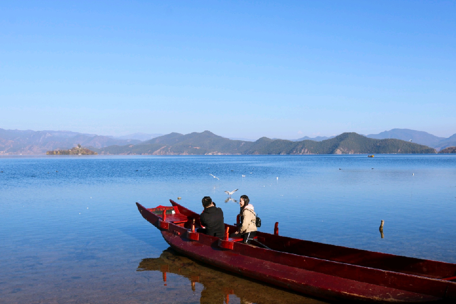 丽江美食-木船Bar