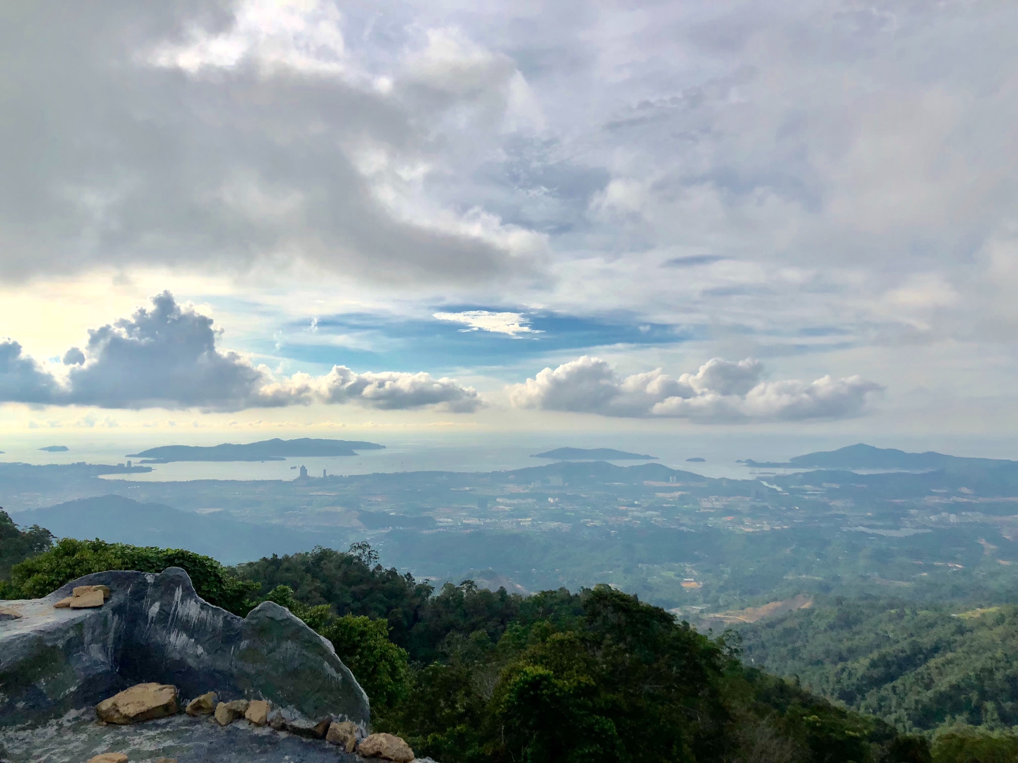 亚庇娱乐-科科尔山