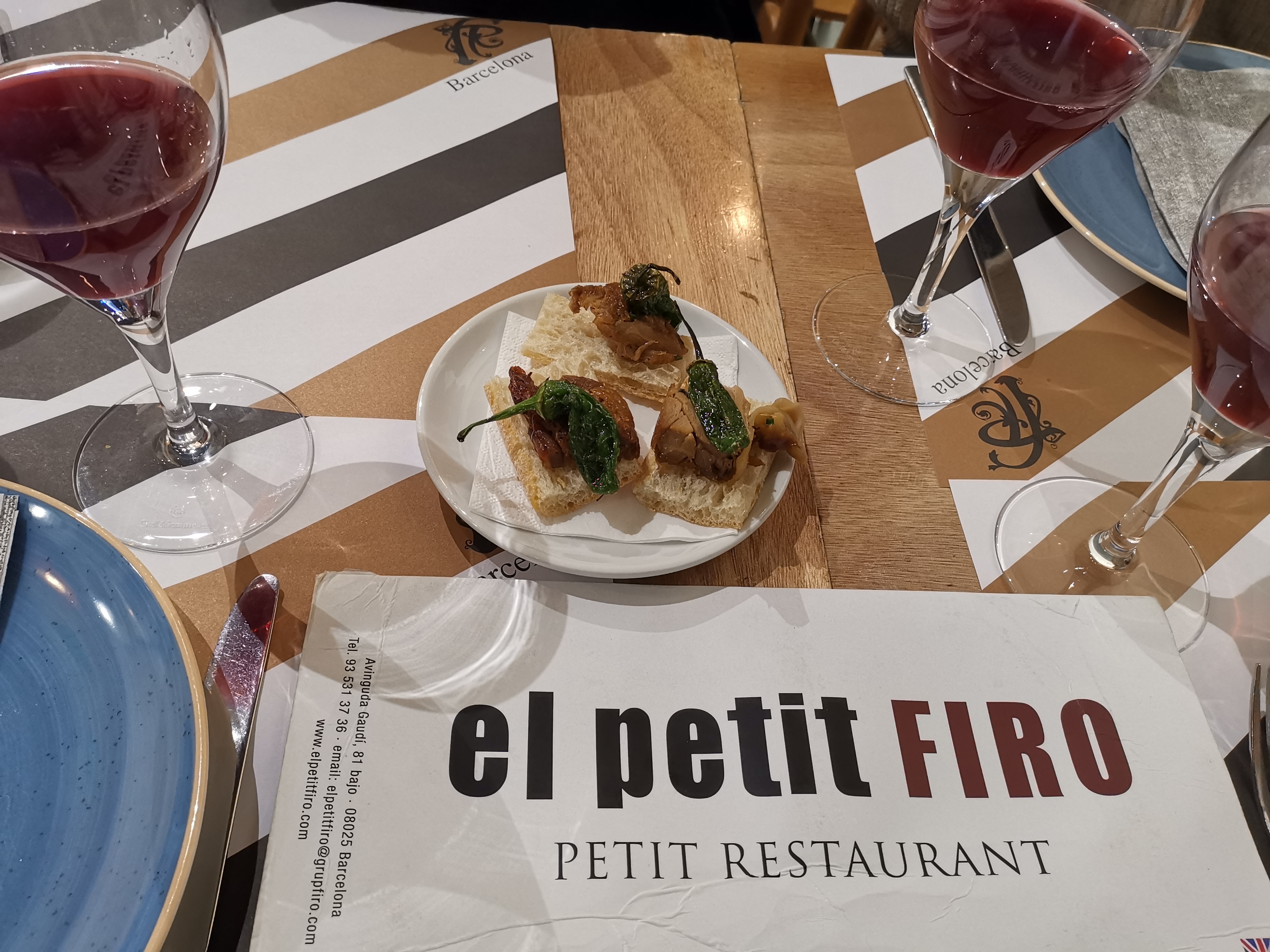 巴塞罗那美食-El Petit Firo