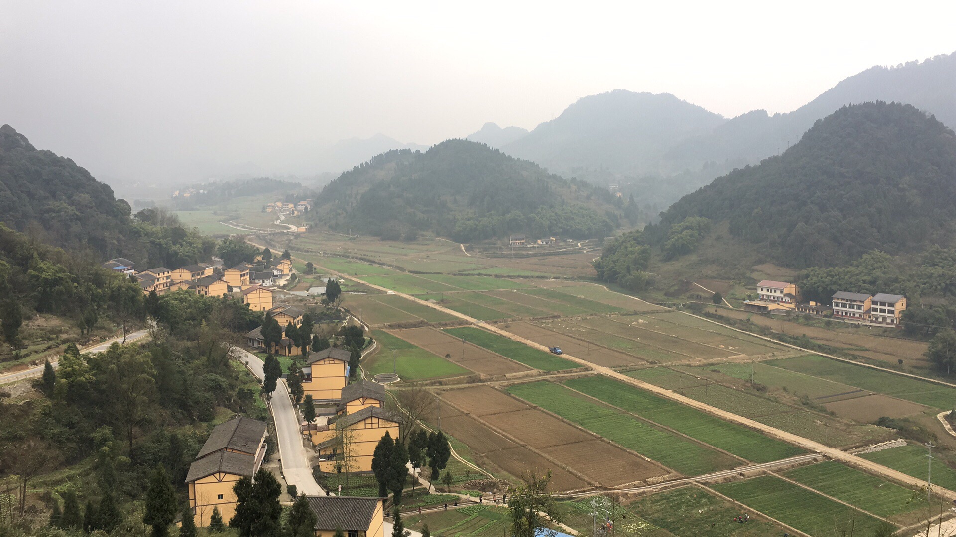邻水汤巴丘