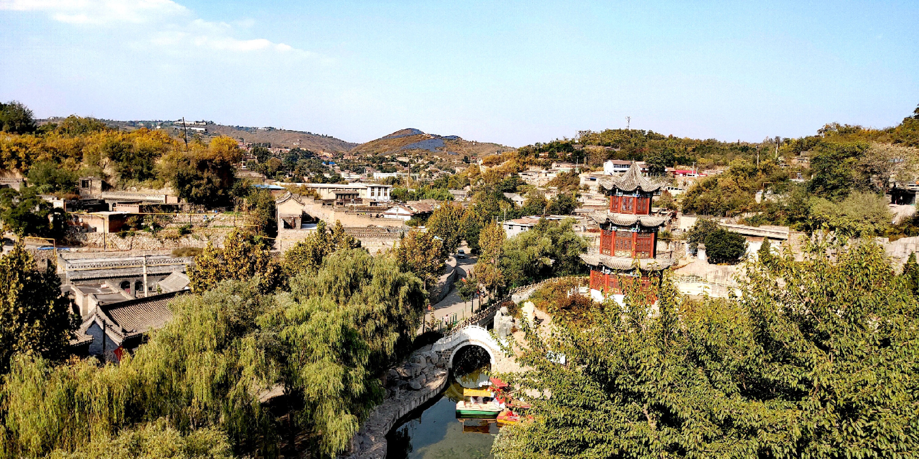 阳泉市小河古村评梅景区