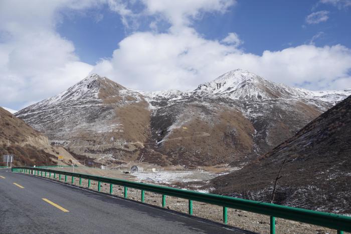 古尔沟每年什么时候下雪