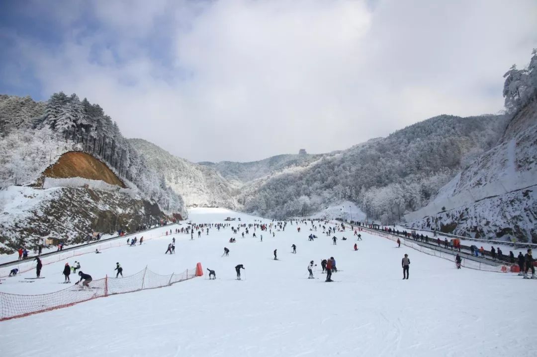 3.安吉江南天池滑雪场