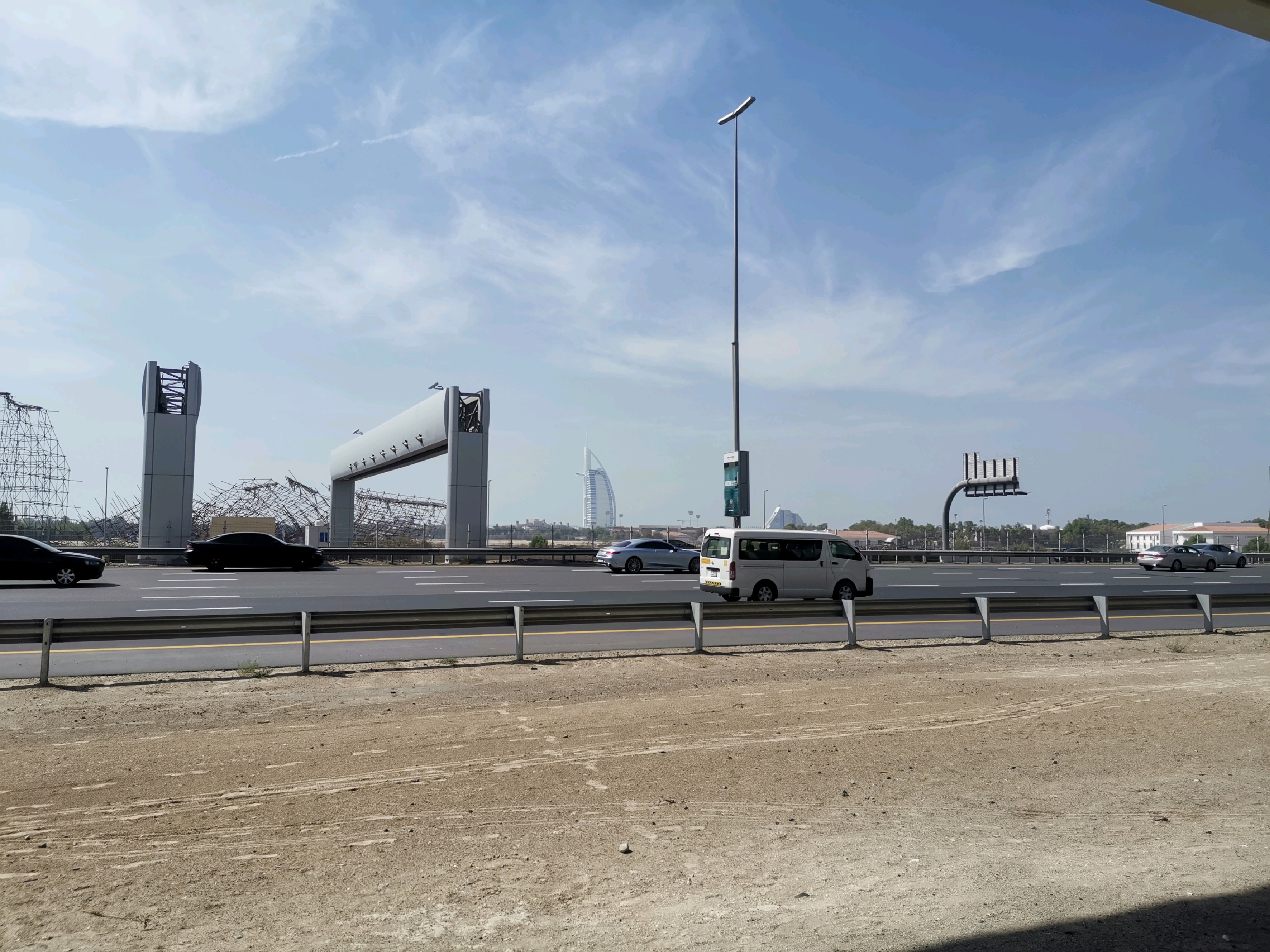 迪拜美食-800 Pizza