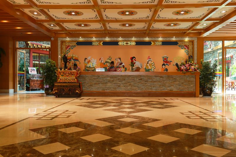 香格里拉巴拉格宗景区藏式生态大酒店