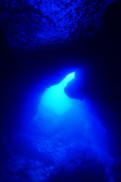 深邃蓝是什么蓝 wKgED1wnVEKAQdh_AAd1PYX2HWc57.jpeg?imageView2%2F2%2Fw%2F600%2Fh%2F600%2Fq%2F90