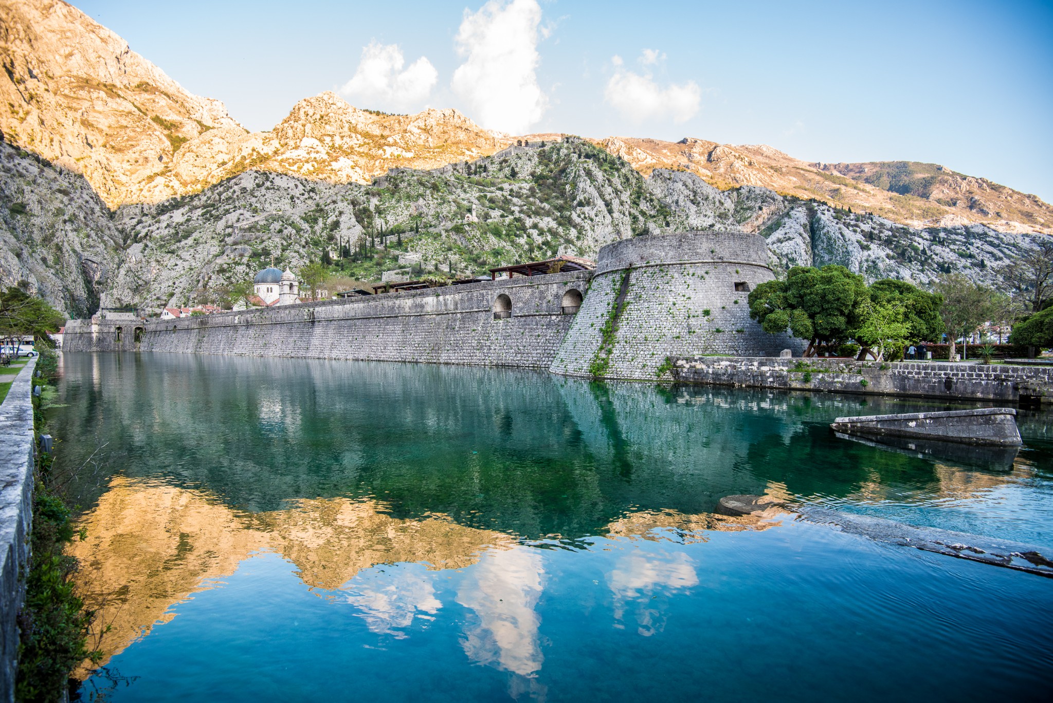 巴尔干半岛自驾游之九 科托尔古城_游记