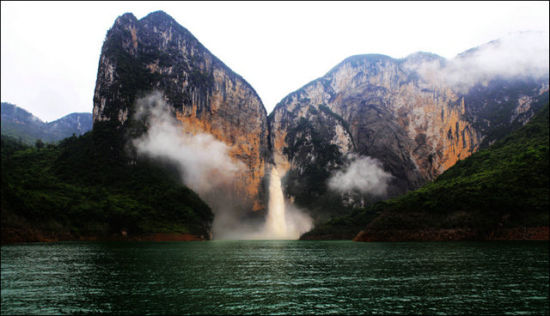 恩施清江蝴蝶崖风景区