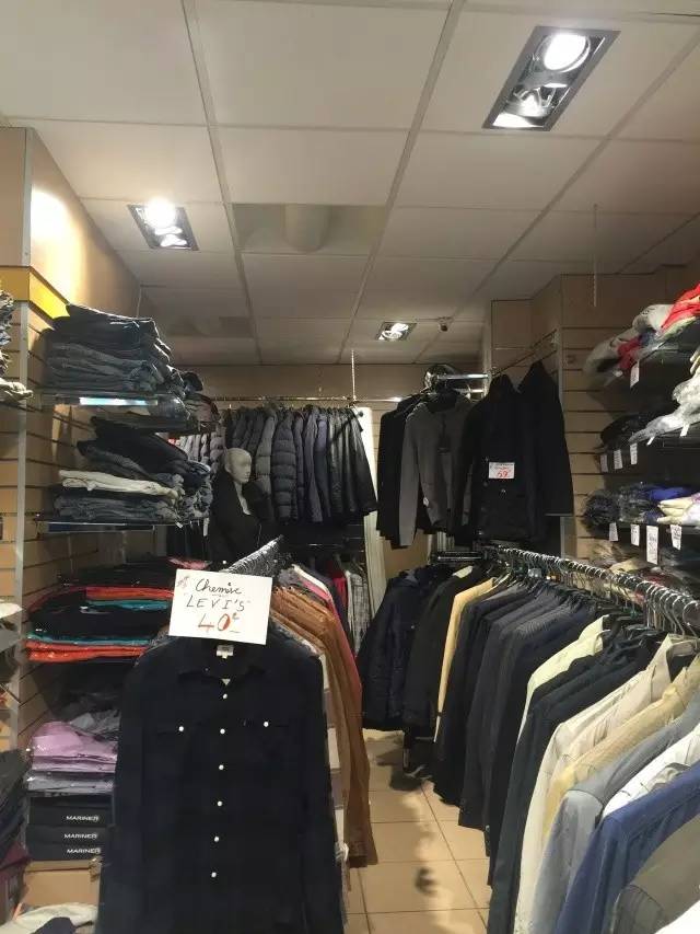 7815男装折扣店