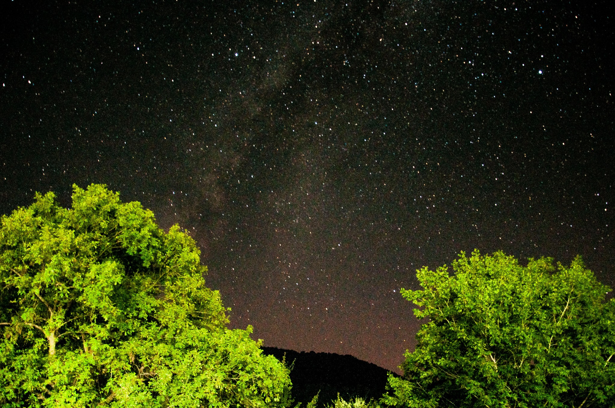 【京山图片】虎爪山国家森林公园星空下美丽冻人的故事