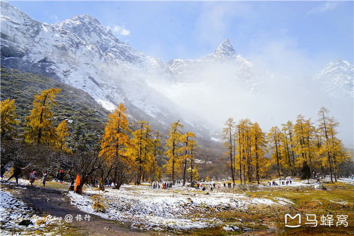 燕子岩窝景区        
