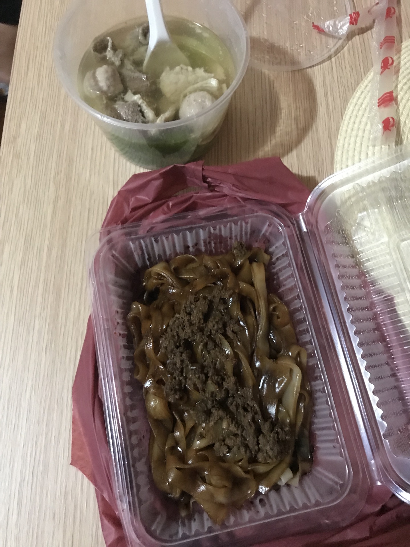 仙本那美食-好想吃肉骨茶 Restoran Yum-Yum