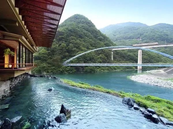 潜派旅行