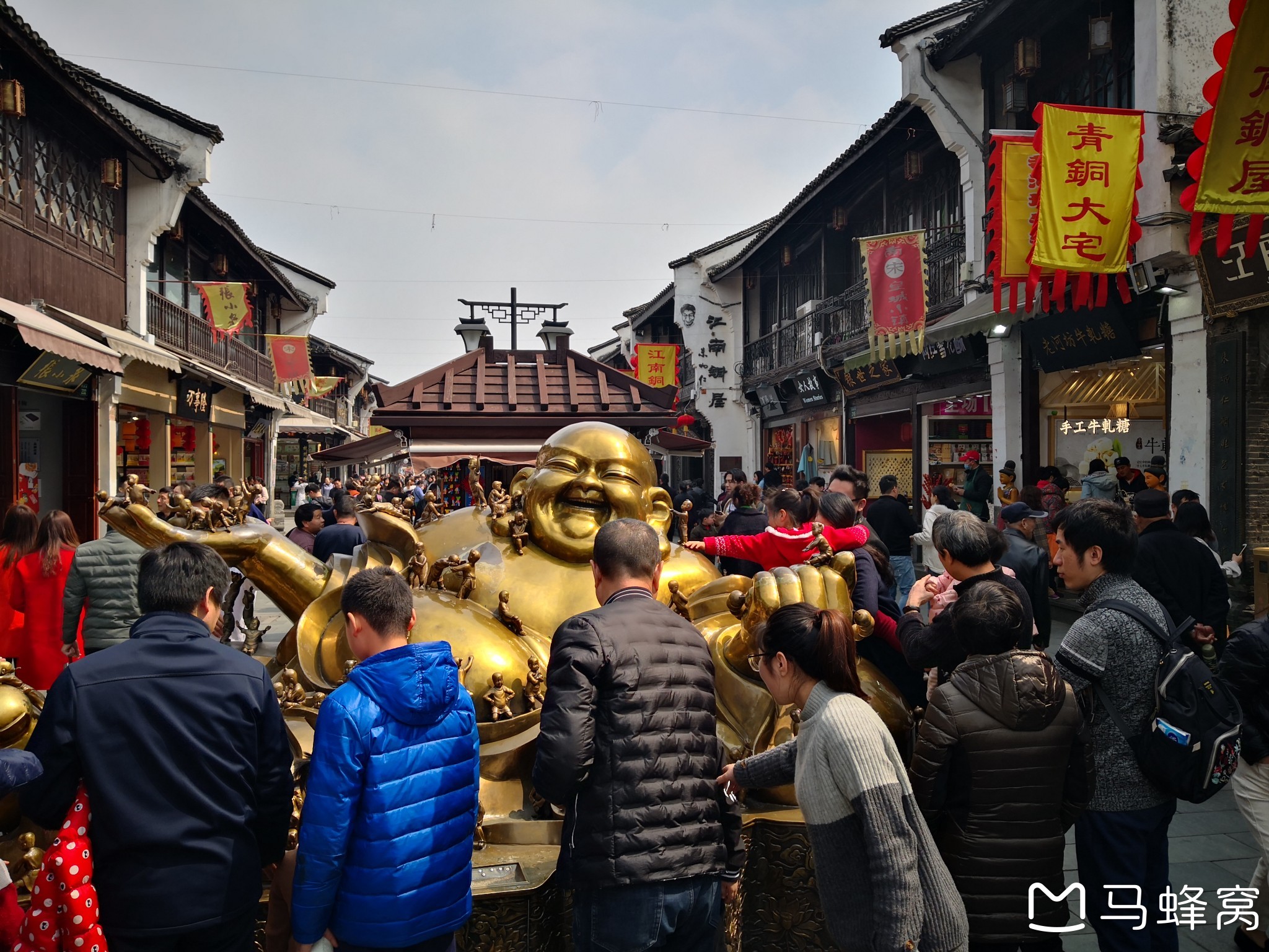 杭州市上城区的清河坊的河坊街美食步行街----走遍杭州