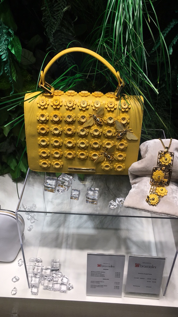 米兰美食-America Graffiti Diner Restaurant Milano San Siro