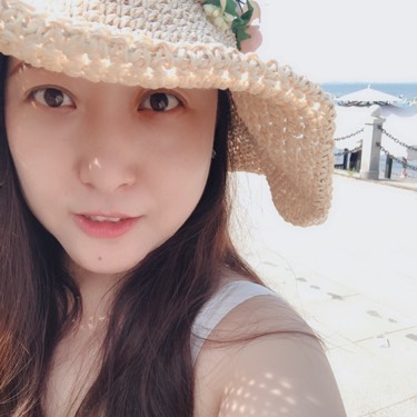 月蝶依
