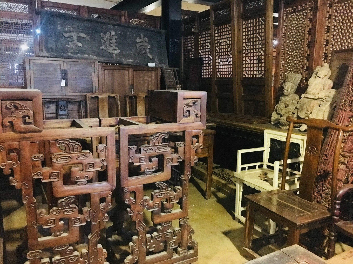 北京旅游攻略—高碑店古典家具一条街