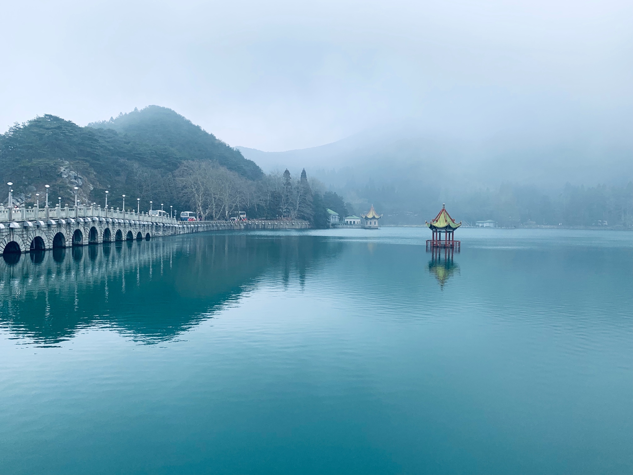 芦林湖          