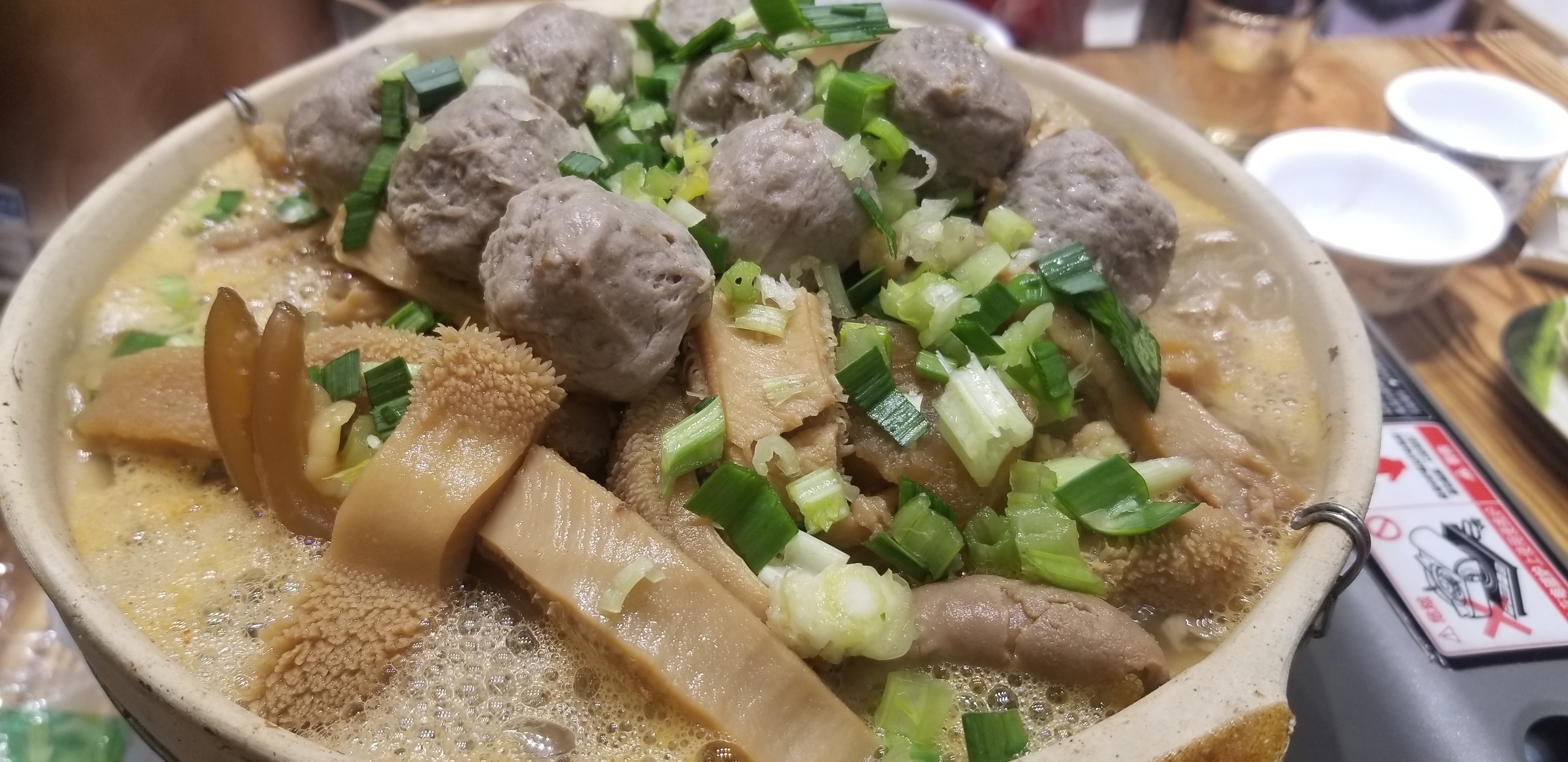 广州美食-放牛娃牛杂煲