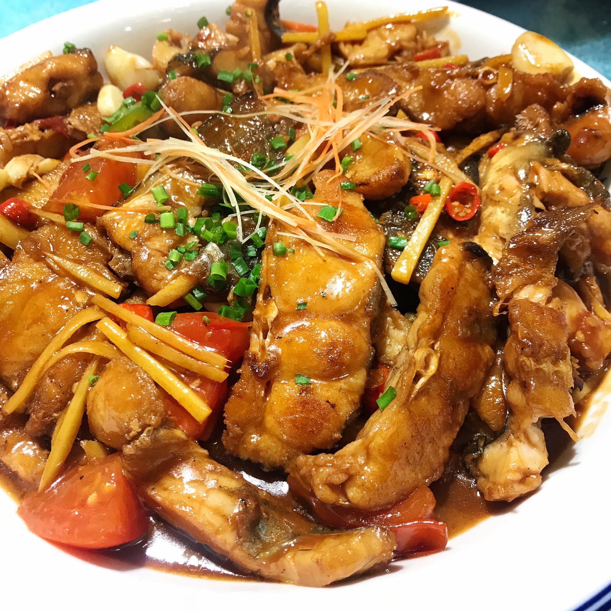 阳朔美食-阳朔啤酒鱼大排档