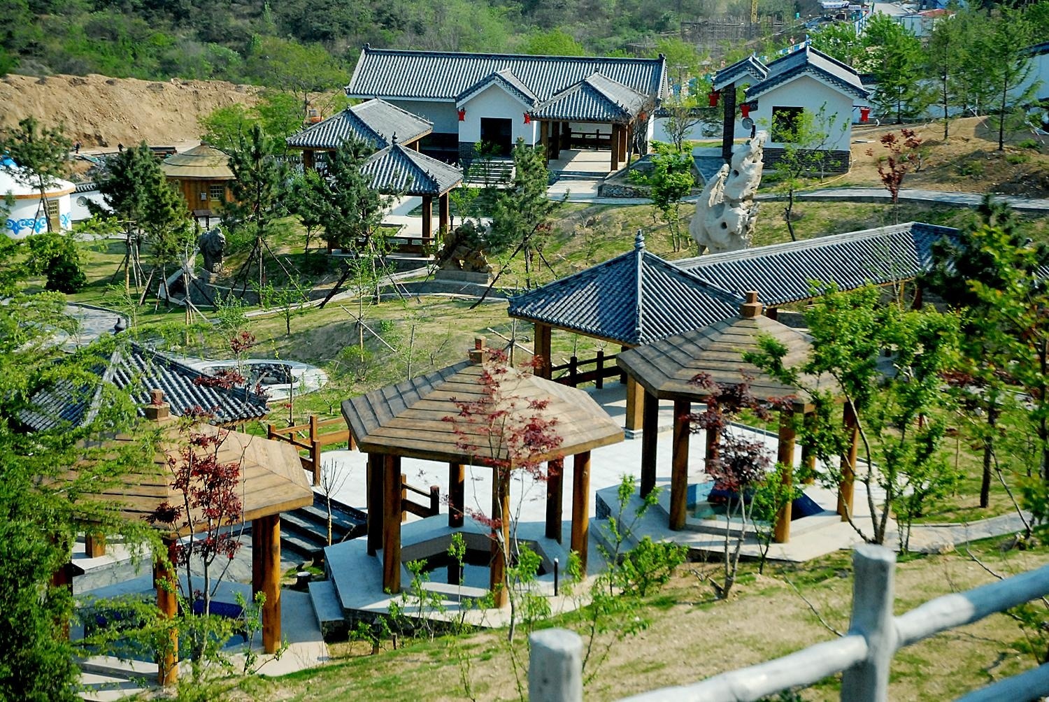 烟台磁山温泉旅游度假村 双人温泉 双人自助早餐 免费