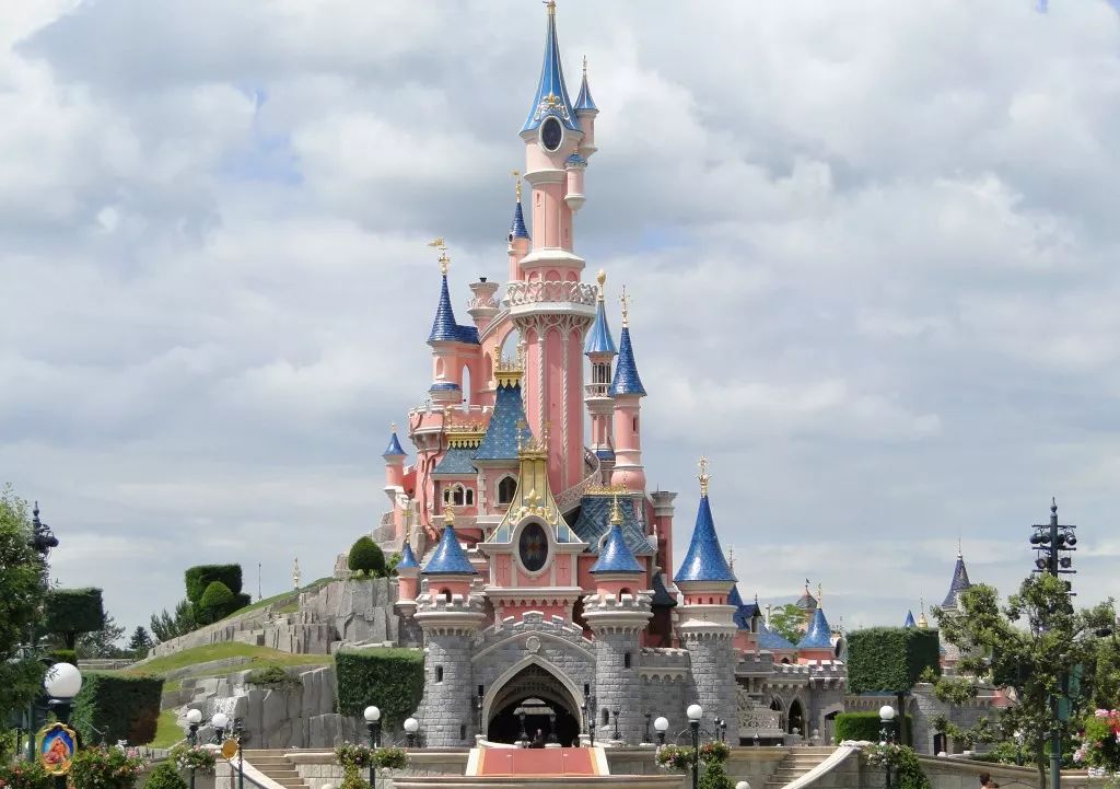 欧洲 自由行攻略  巴黎迪士尼世界,也被称为迪士尼乐园(法语:parc