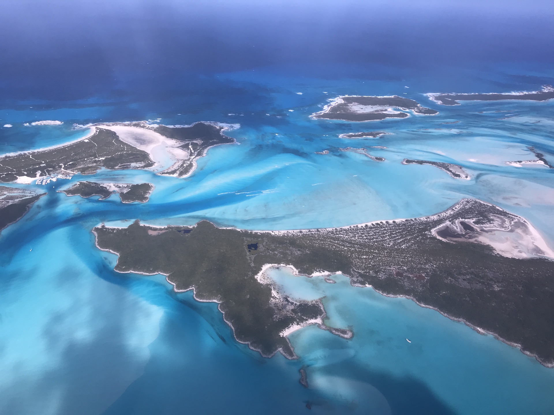 度假天堂之岛—Bahamas美丽的巴哈马群岛-亚特兰蒂斯＋猪岛+鲨鱼岛+蜥蜴岛＋浮潜游玩攻略_游记