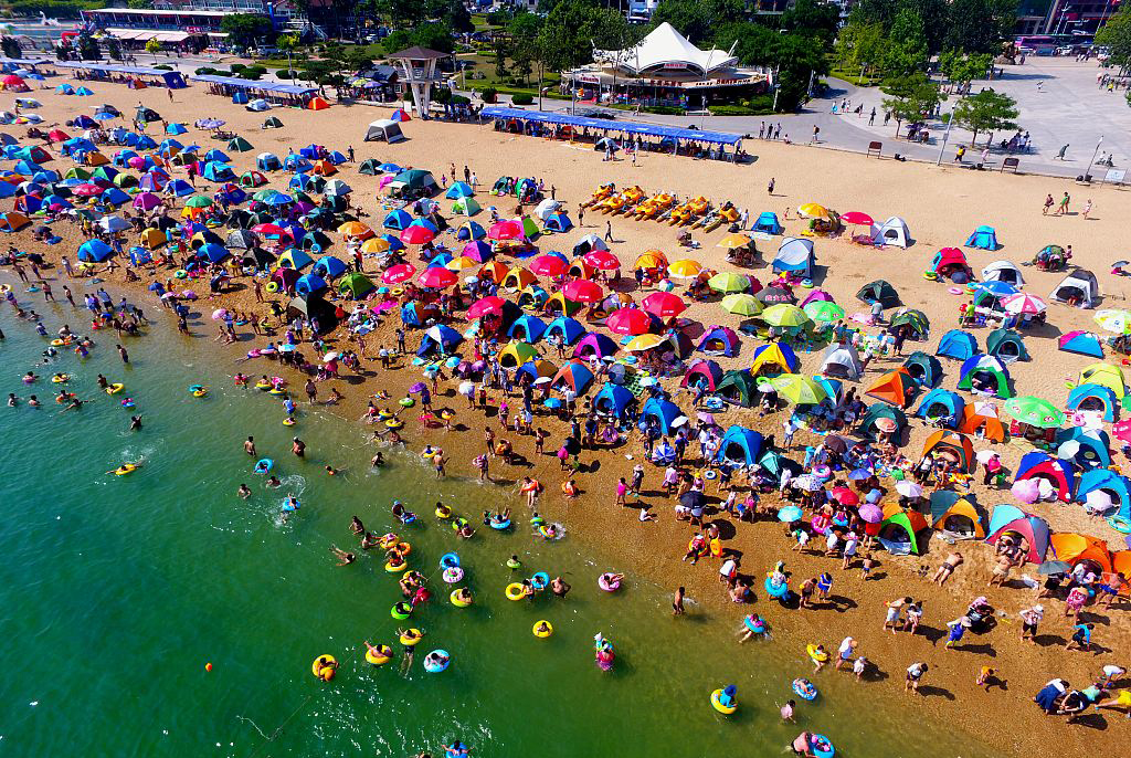            大连付家庄海水浴场