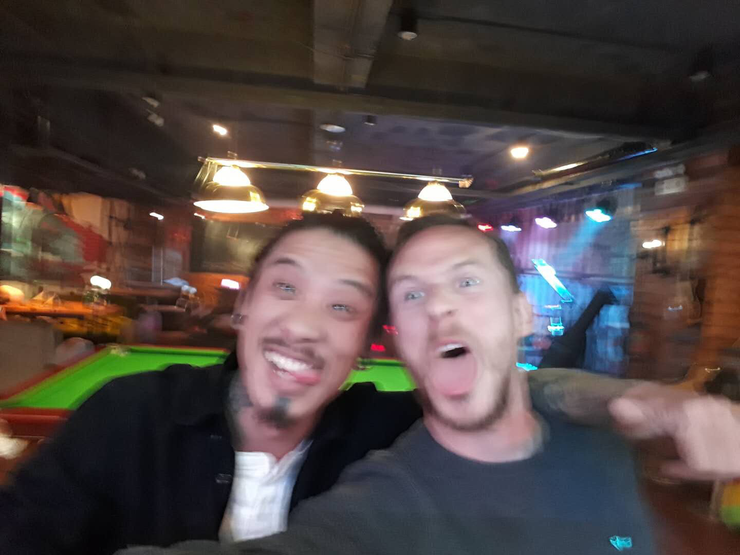 青岛美食-邂逅酒吧(中山路店)