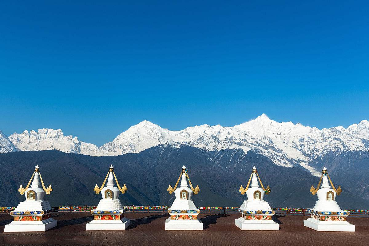 梅里雪山超详细旅游攻略:景点介绍 门票 交通指南