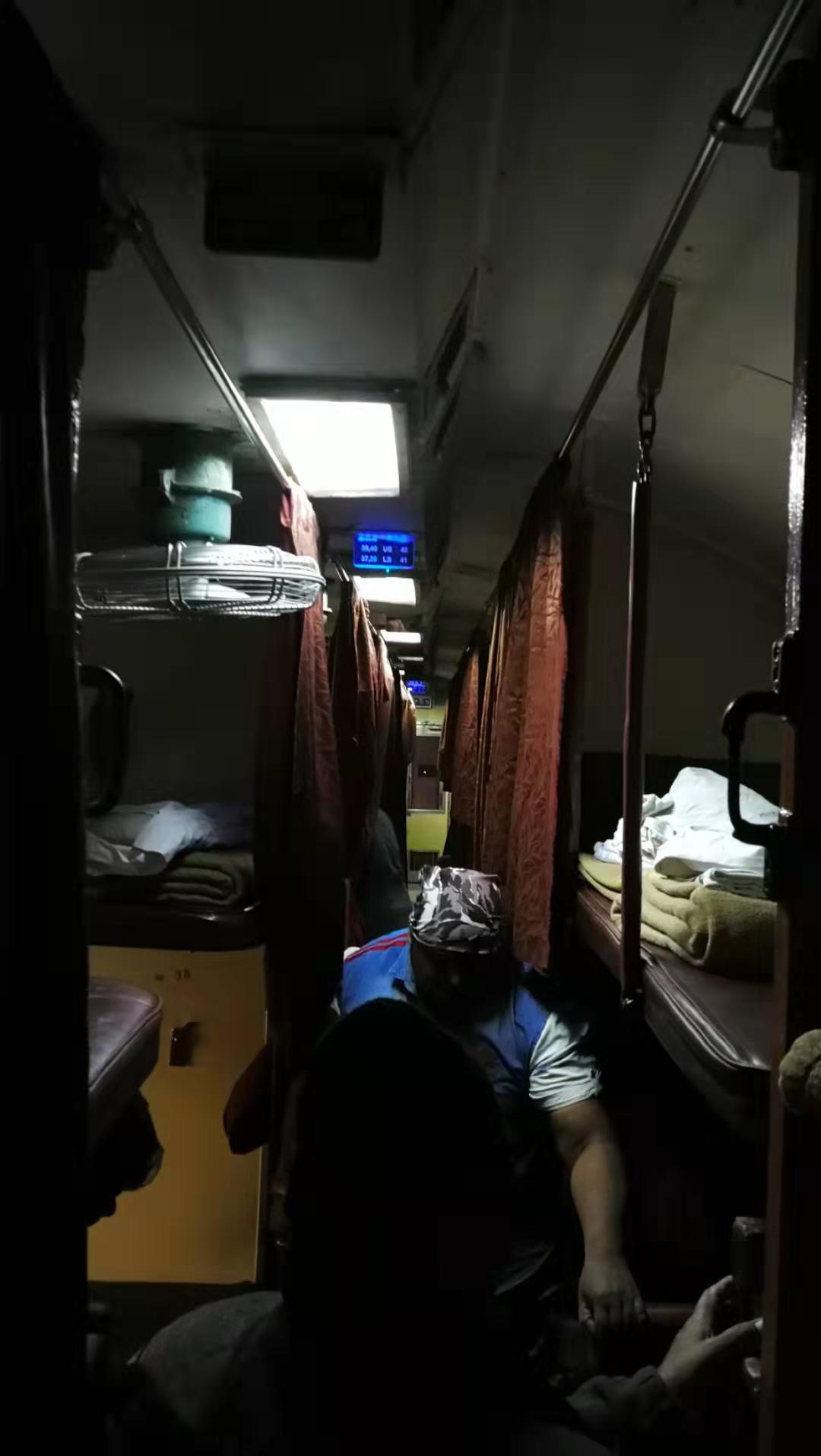 怎样在印度坐火车