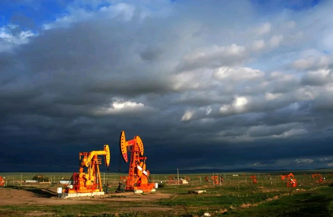 【锡林浩特景点图片】啤酒泉