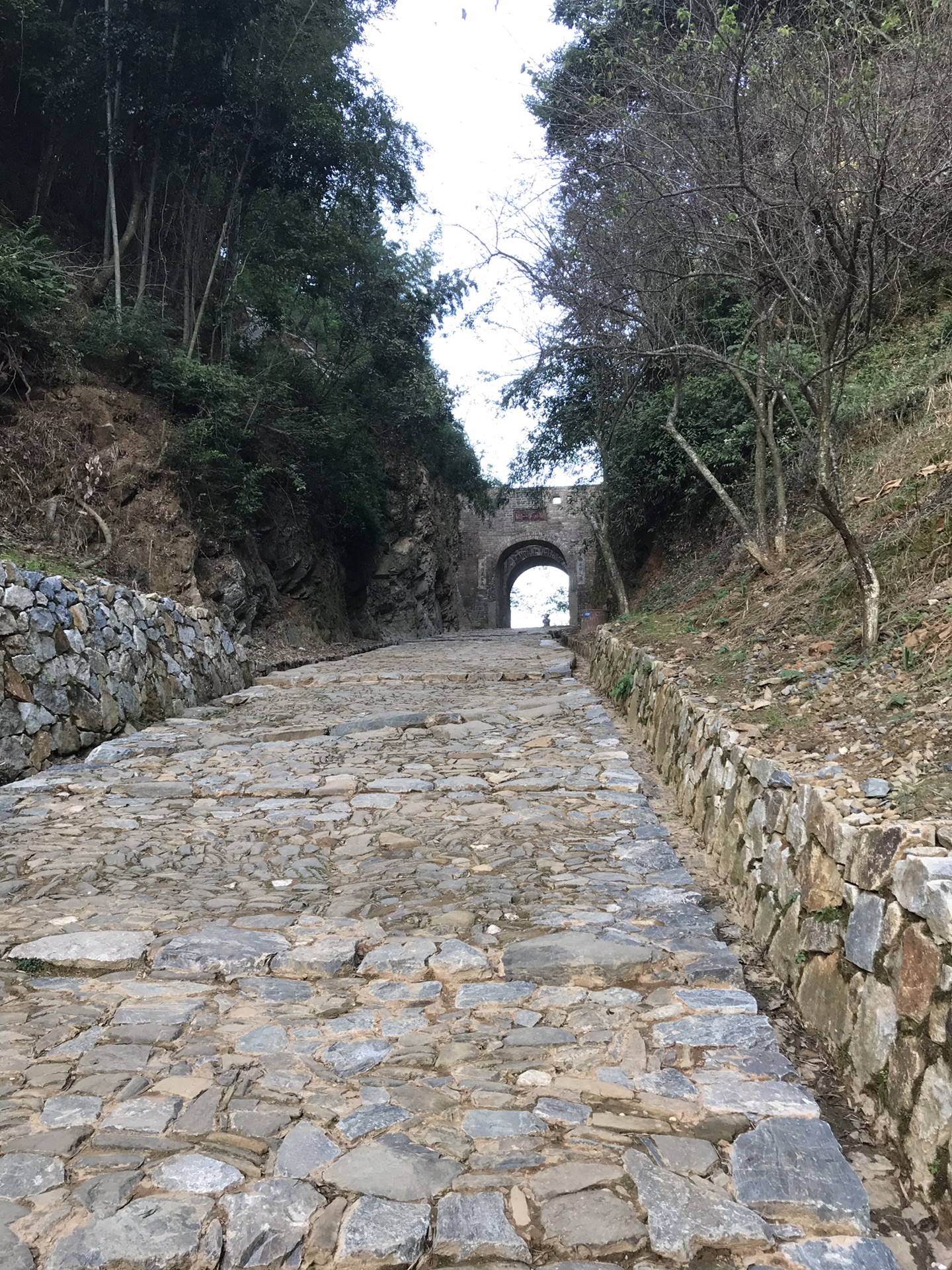 去年秋梦,韶关游:帽子峰林场,梅关古道,南华禅寺